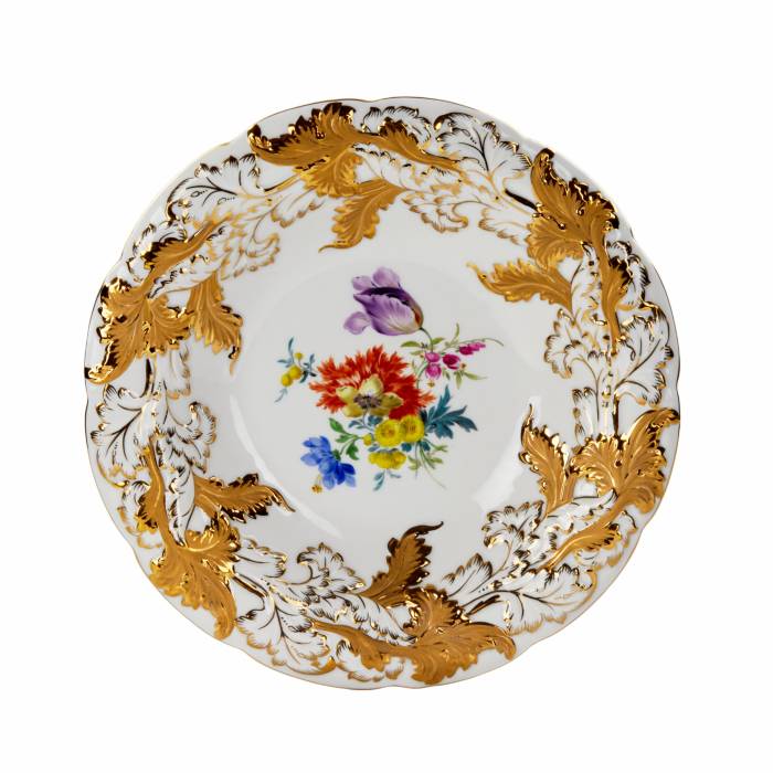 Decorative dish. Meissen. 