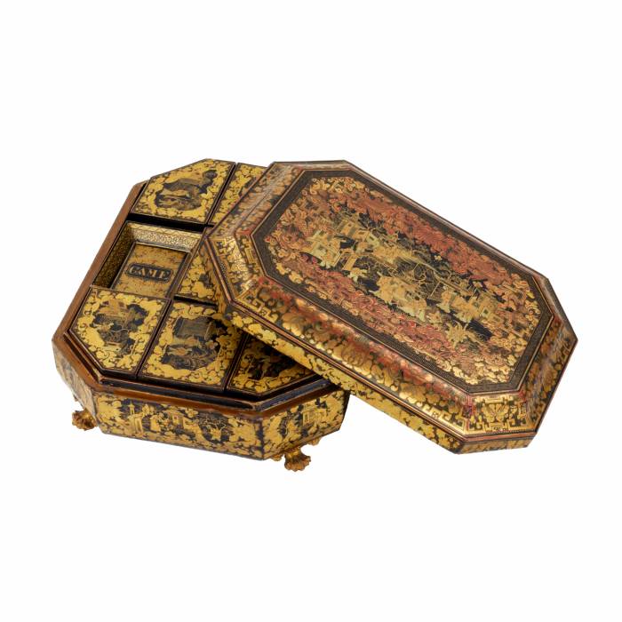 Chinese lacquer box for board games. 19th century. 
