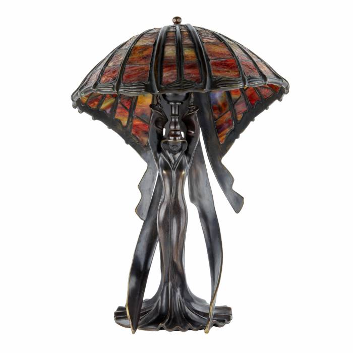 Lampe de table Flying Lady apre Peter Behrens. 