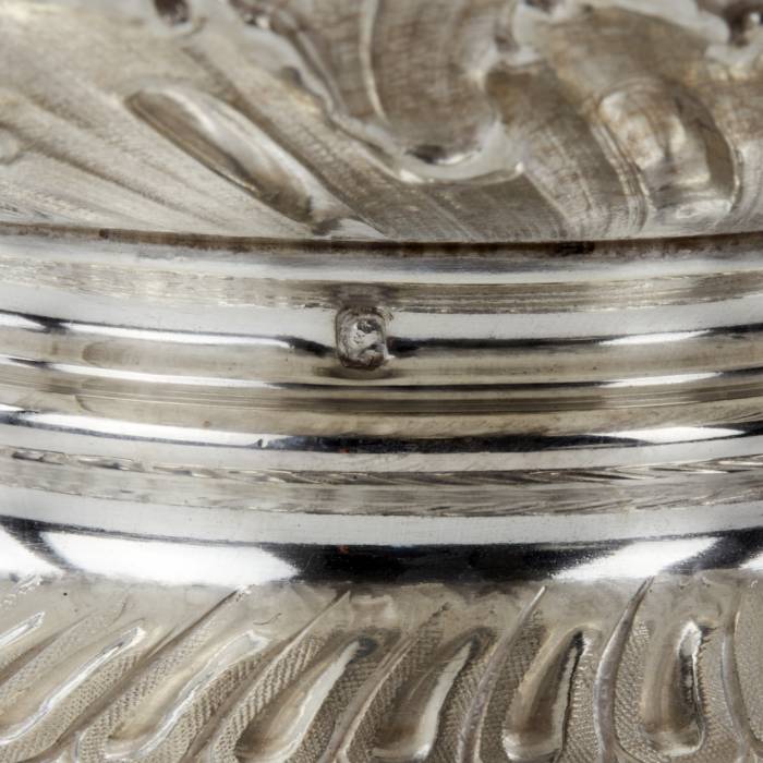 Французский стеклянный кувшин с серебром для вина, конца XIX века.