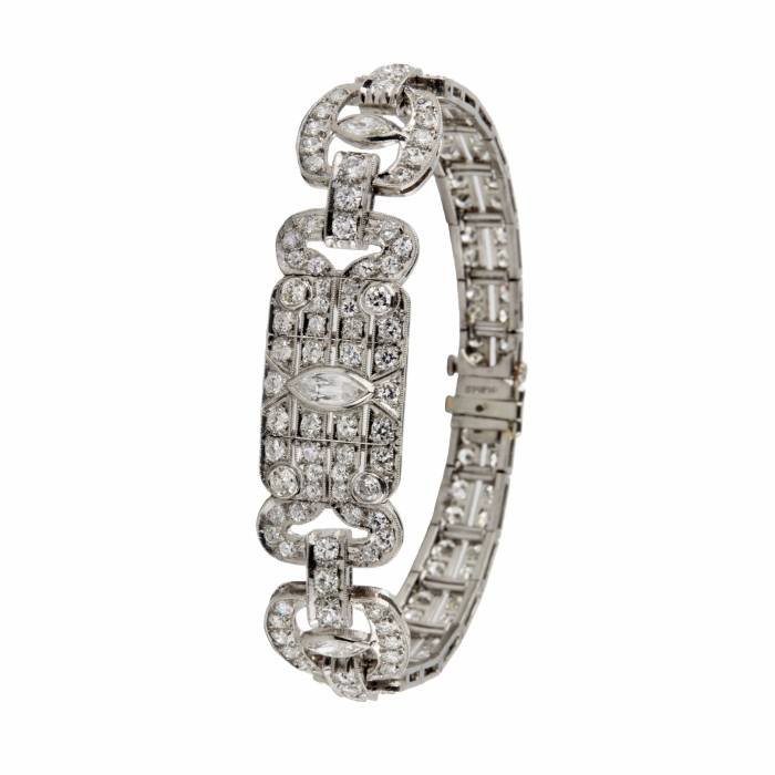 Bracelet en or avec diamants de style Art deco. 