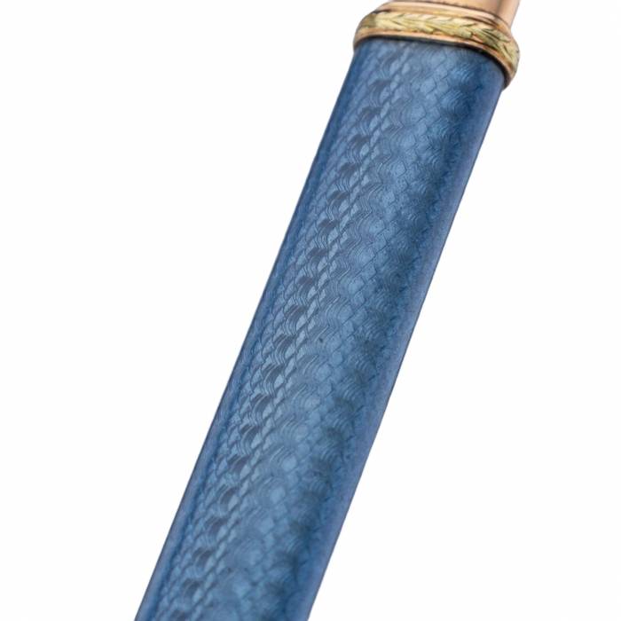 An elegant gold pencil holder in Faberge guilloche enamel. 