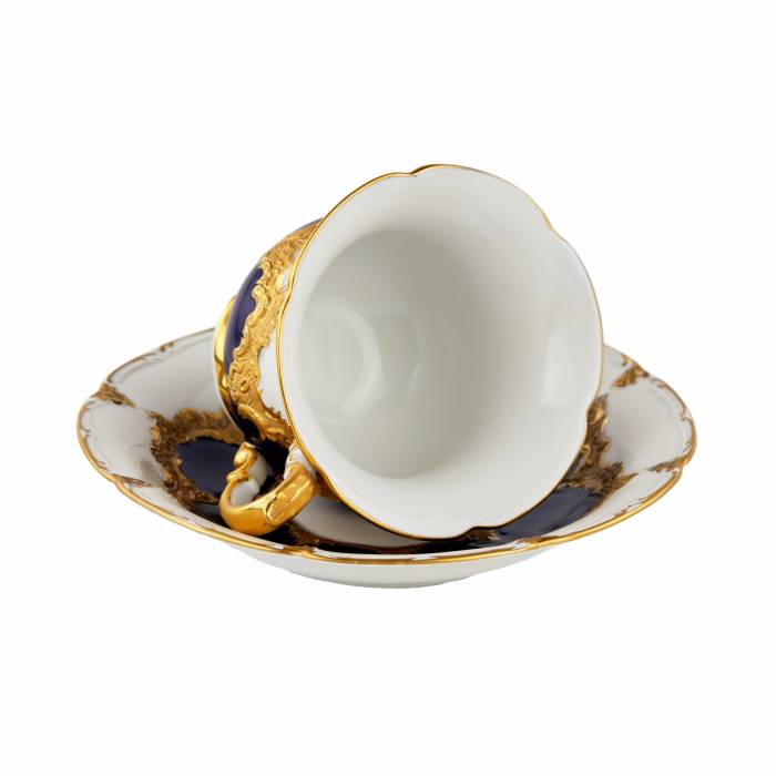 Porcelain cup with saucer. Meissen. 