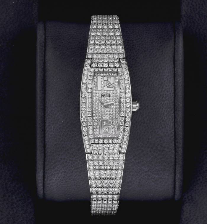 Women&39;s watch Piaget Limelight Tonneau Quartz 18K gold with diamonds. 