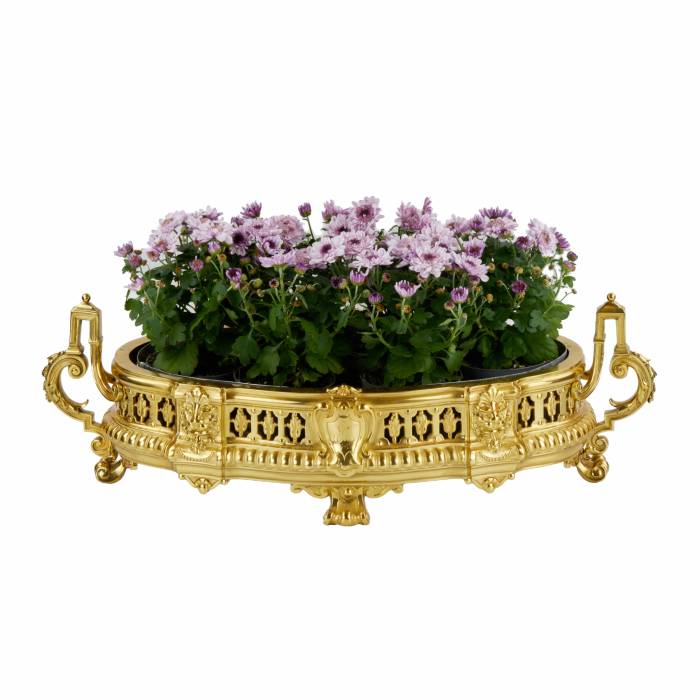 Jardiniere. 19th century. 