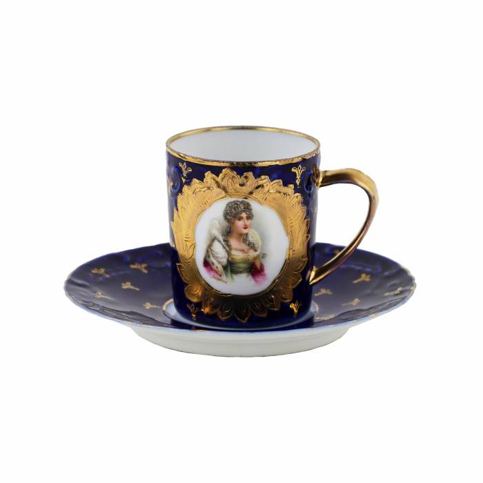Чайная пара с изображением императрицы Жозефины.