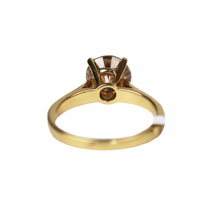 Gold 18K diamond ring. 