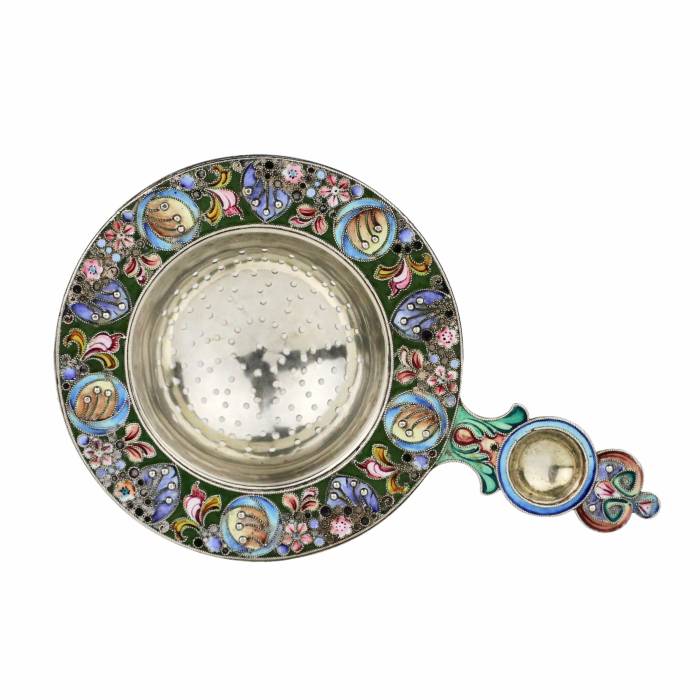 Krievu sudraba tējas sietiņš, ar emaljas dekoru, krievu jūgendstila garā. 