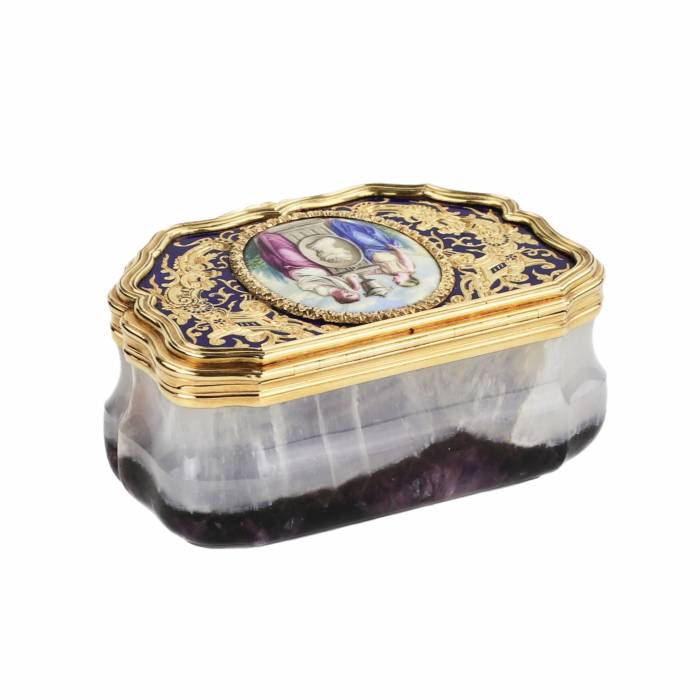 Unique snuff box made of solid amethyst with gold. I. Keibel, St. Petersburg, 19th century. 