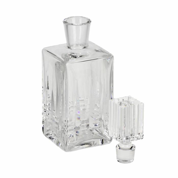 Carafe en cristal de style Art Deco. 