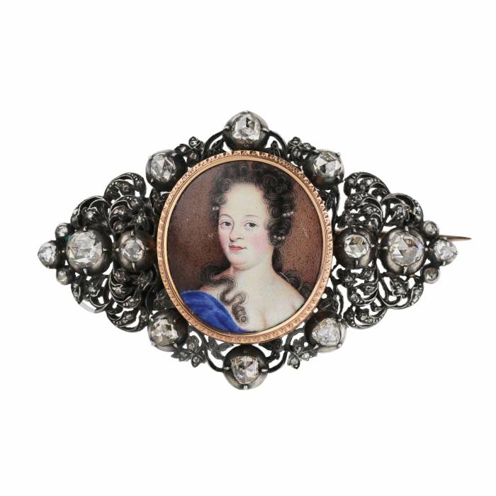 19th century diamond brooch with portrait miniature in silver and gold. 