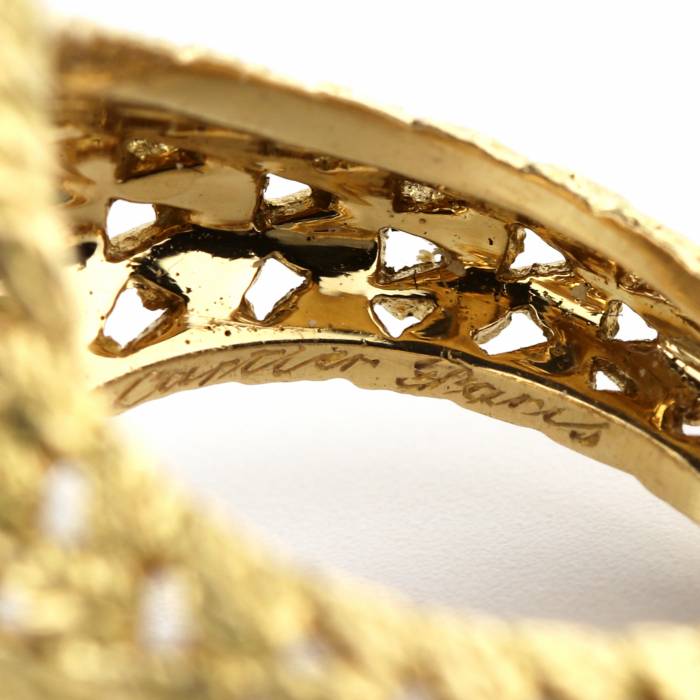 Кольцо Cartier из 18 К золота с бриллиантами.