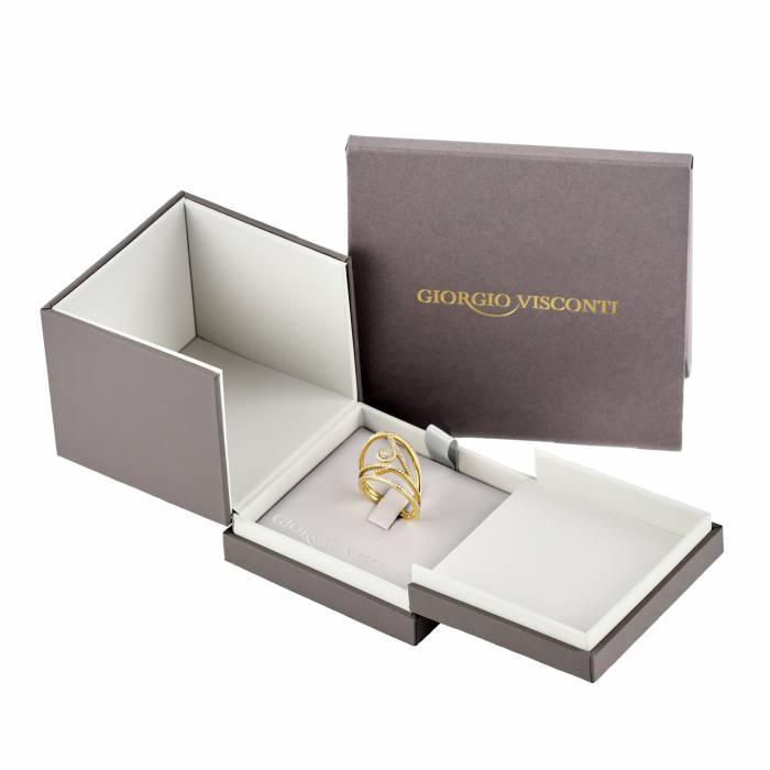 Оригинальное, золотое кольцо с бриллиантами.  GIORGIO VISCONTI.