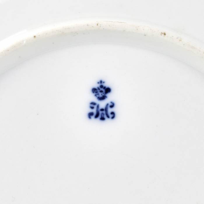 Dekoratīvā šķīvis Pušķis. Imperiālā porcelāna rūpnīca, Krievija. 1830.-1840. gadi 