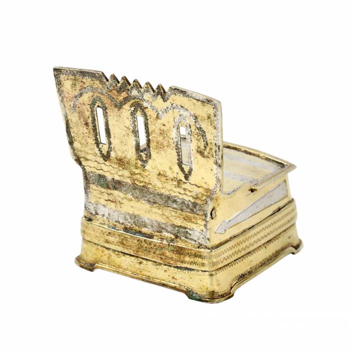 Silver salt shaker throne. 1857 
