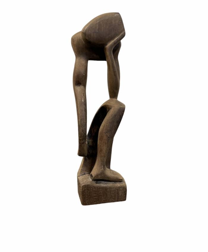 Festus O. Idehen (Festus O. Idehen), penseur africain, sculpture sur bois 