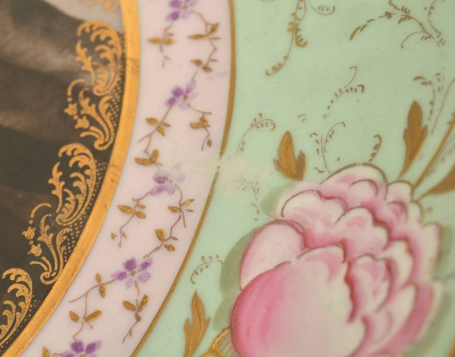 Porcelāna šķīvis ar ģimenes fotoattēlu 