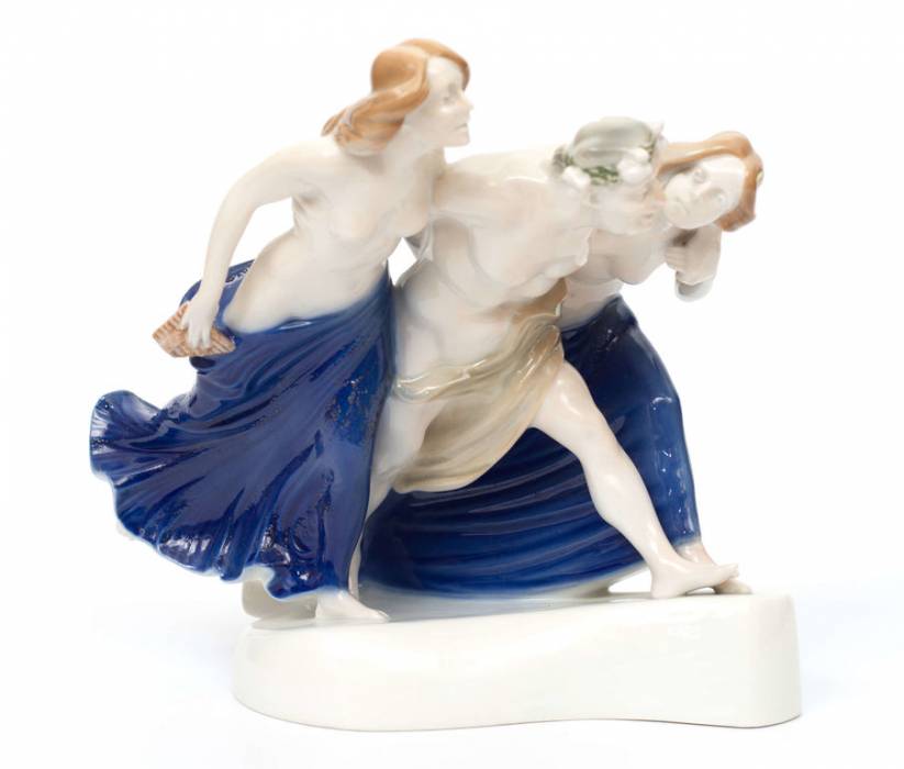 Porcelāna figūra Fauns ar nimfām 