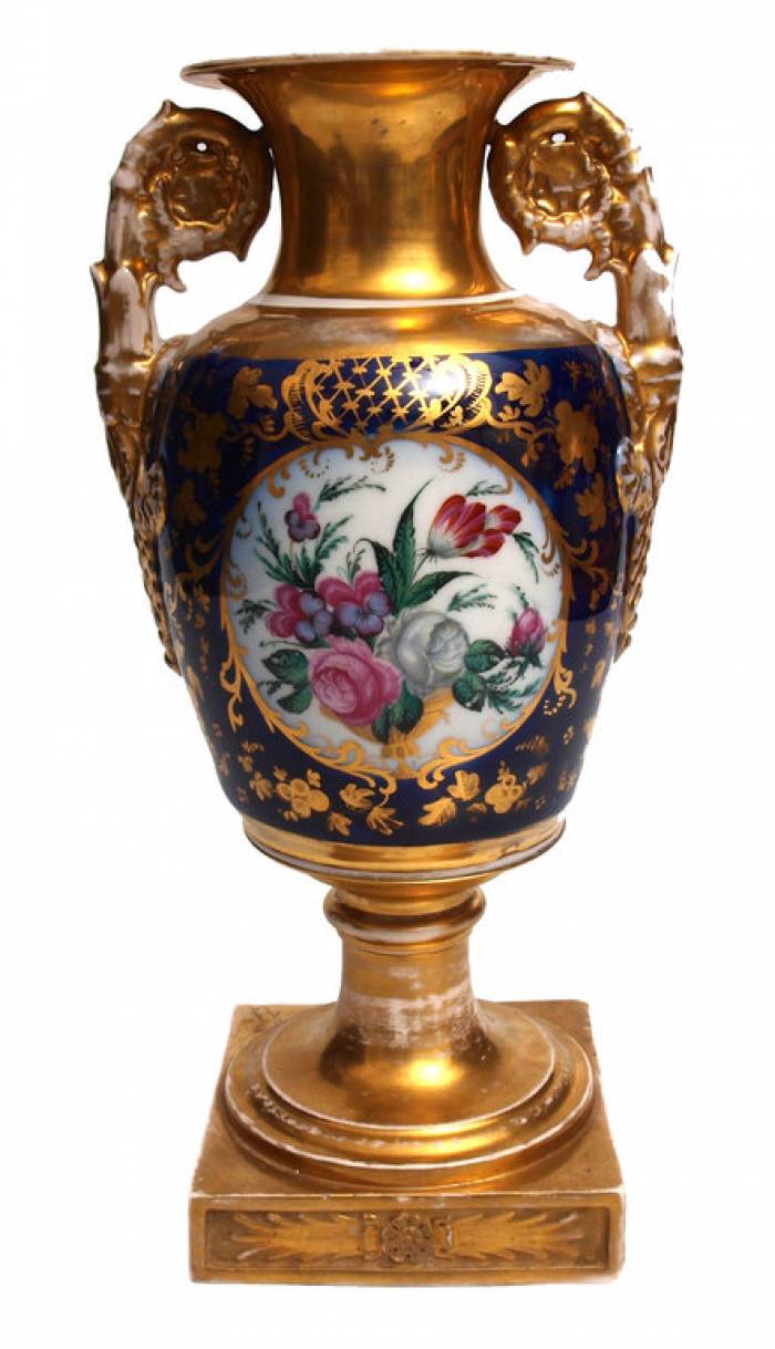 Ampīra stila porcelāna vāze 