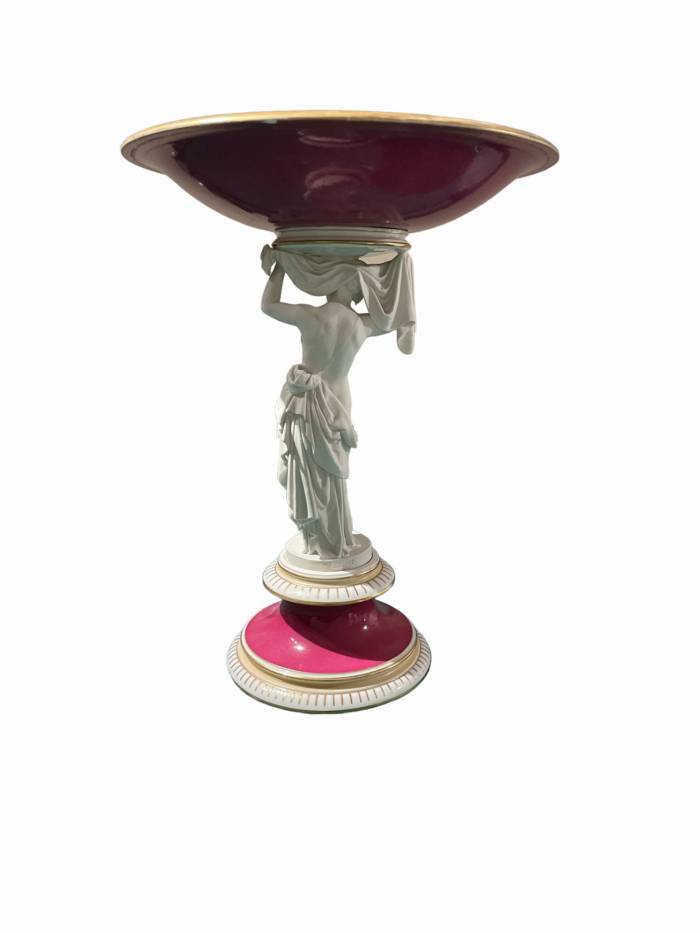 Karaliskā Kopenhāgenas porcelāna figurālā Tazza 19. gadsimta augļu vāze. 