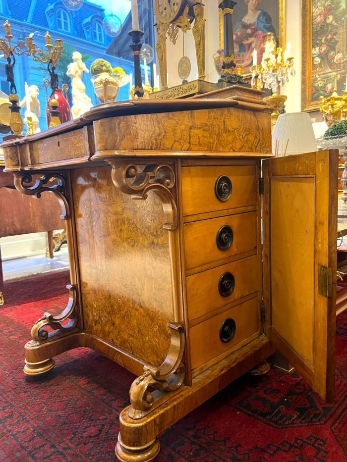 Davenport mid-Victorian burr walnut and marquetry desk, 19th century, circa 1860