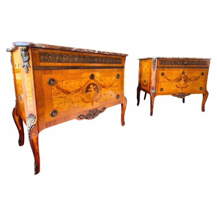 Pair of commodes in the Louis XV style, marquetry and gilt bronze, 19th century