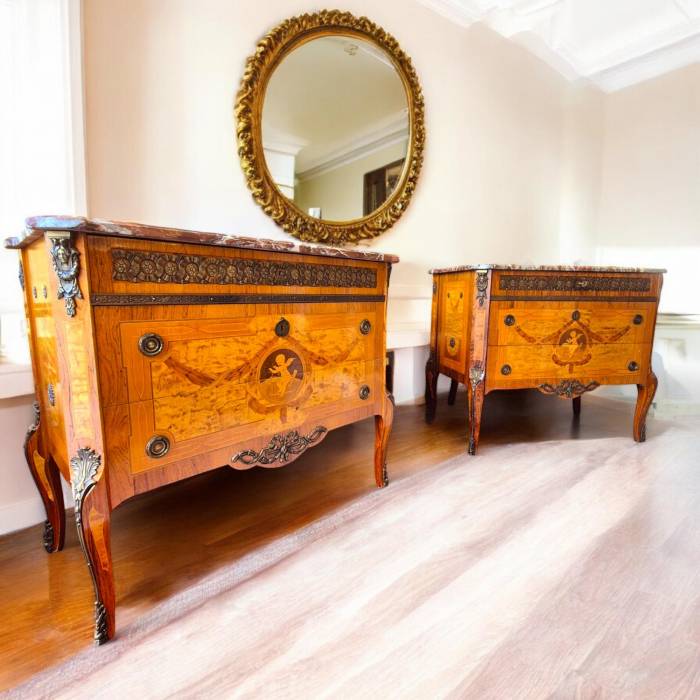 Pair of commodes in the Louis XV style, marquetry and gilt bronze, 19th century