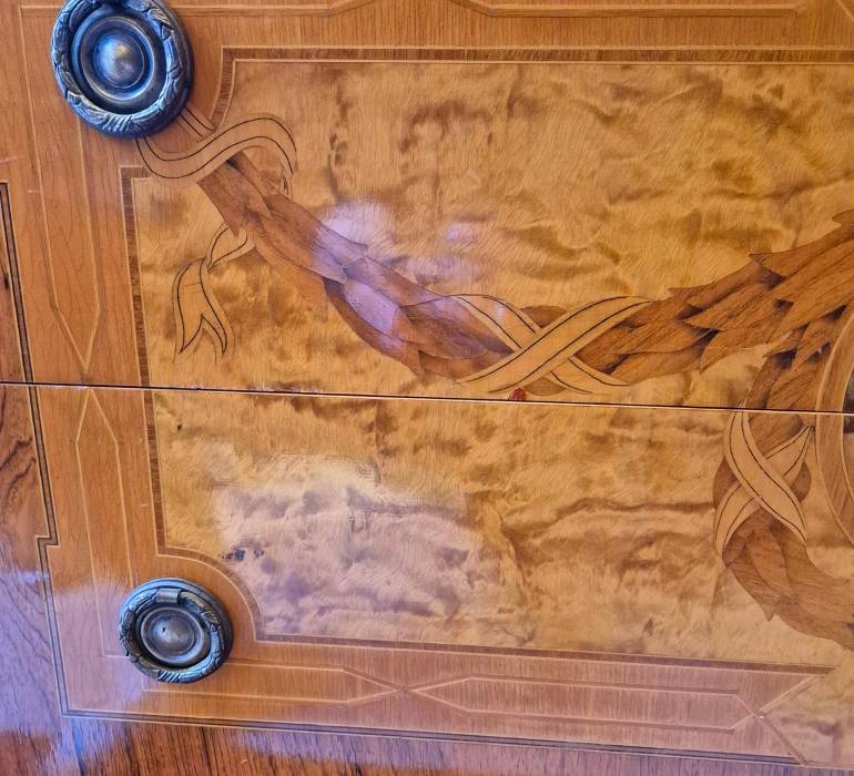 Pair of commodes in the Louis XV style, marquetry and gilt bronze, 19th century