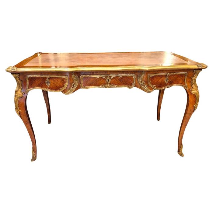 Large Louis XV style flat desk, marquetry and gilt bronze, 19th century work