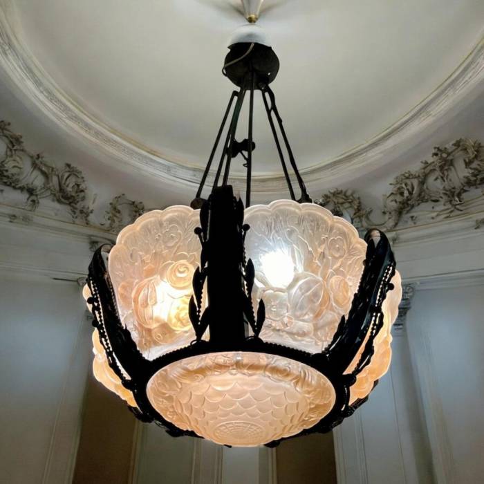 Rare And Large Glass Plaque Chandelier, Val Saint Lambert, Art Deco Period, 1930