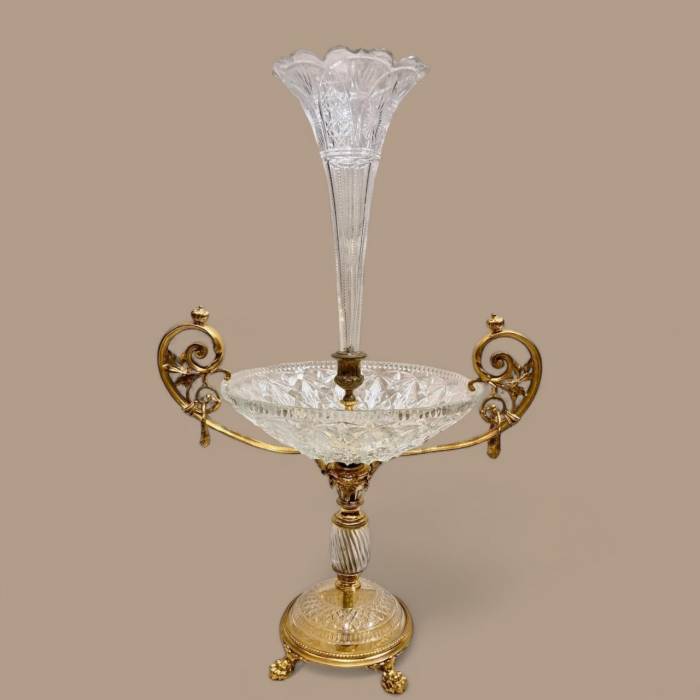 Baccarat Cut Crystal Centerpiece Mounted on Chiseled Gilt Bronze, 19th Century