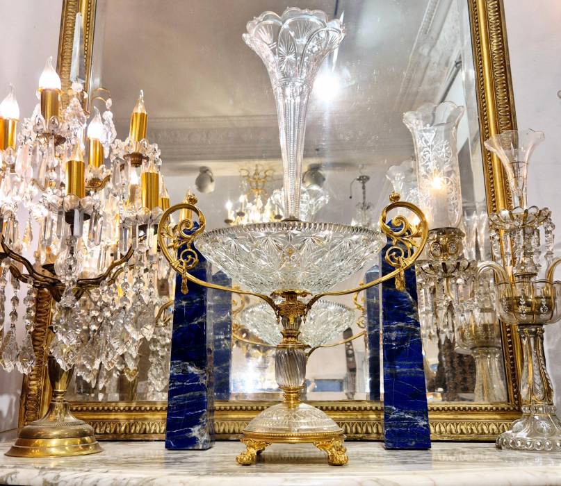 Baccarat Cut Crystal Centerpiece Mounted on Chiseled Gilt Bronze, 19th Century