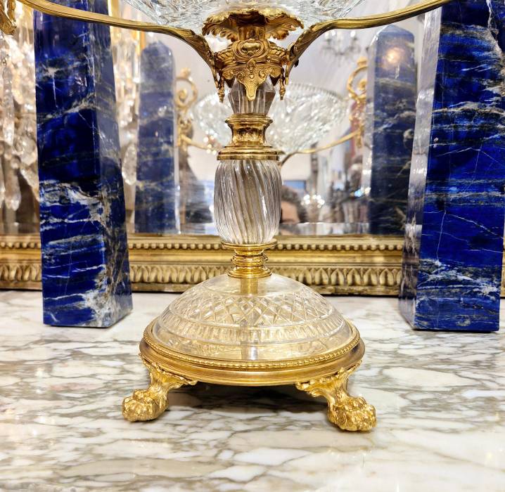 Baccarat Cut Crystal Centerpiece Mounted on Chiseled Gilt Bronze, 19th Century