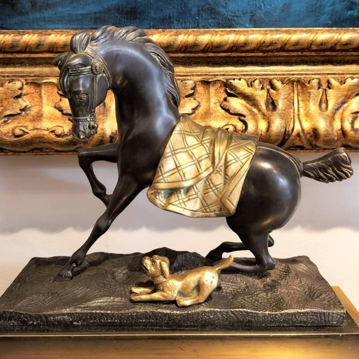 Empire Clock in representing a Horse and a Dog in Gilt Bronze, 19th Century