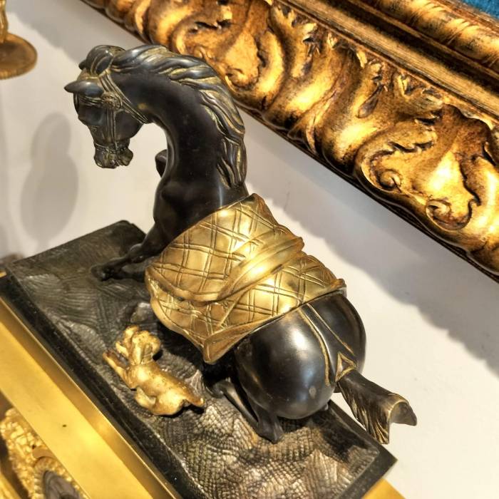 Empire Clock in representing a Horse and a Dog in Gilt Bronze, 19th Century