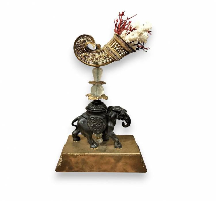 Unique Elephant Statue in Bronze with Coral, 20th Century