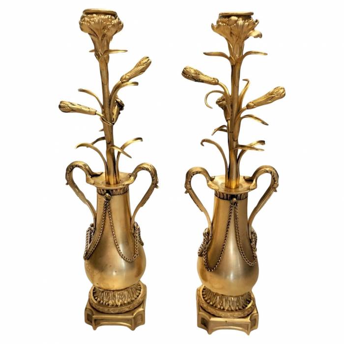 Pair of Gilded Candlesticks with Floral Pattern from Louis XVI (1774-1792)