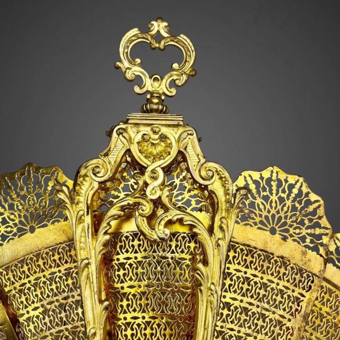 19th Century Fireplace Screen in Gilt Bronze