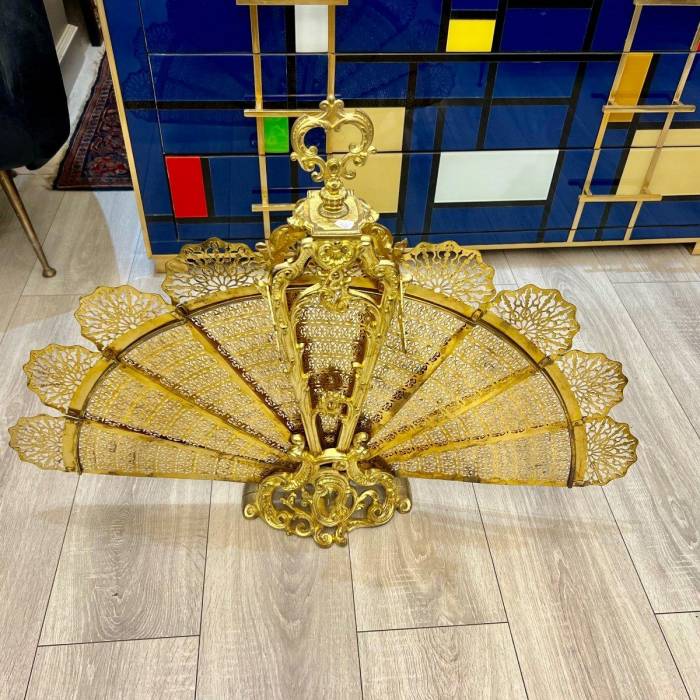 19th Century Fireplace Screen in Gilt Bronze