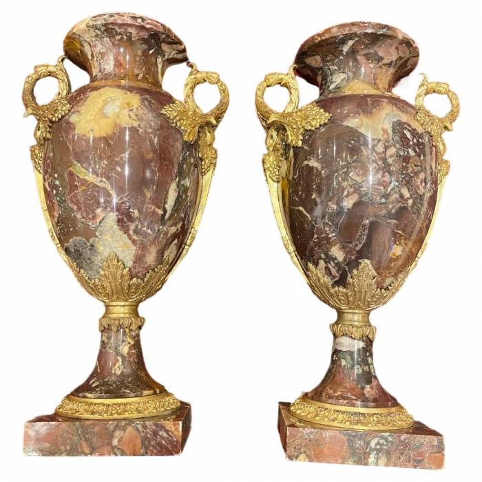19th Century Pair of Cassolettes in Marble and Gilt Bronze