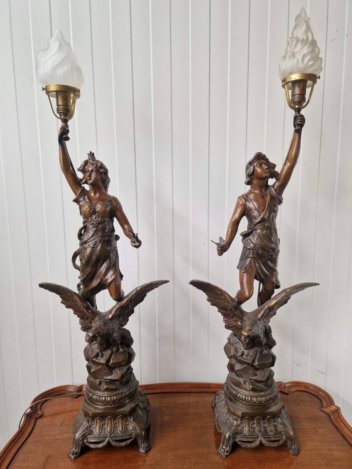 A beautiful pair of table lamps