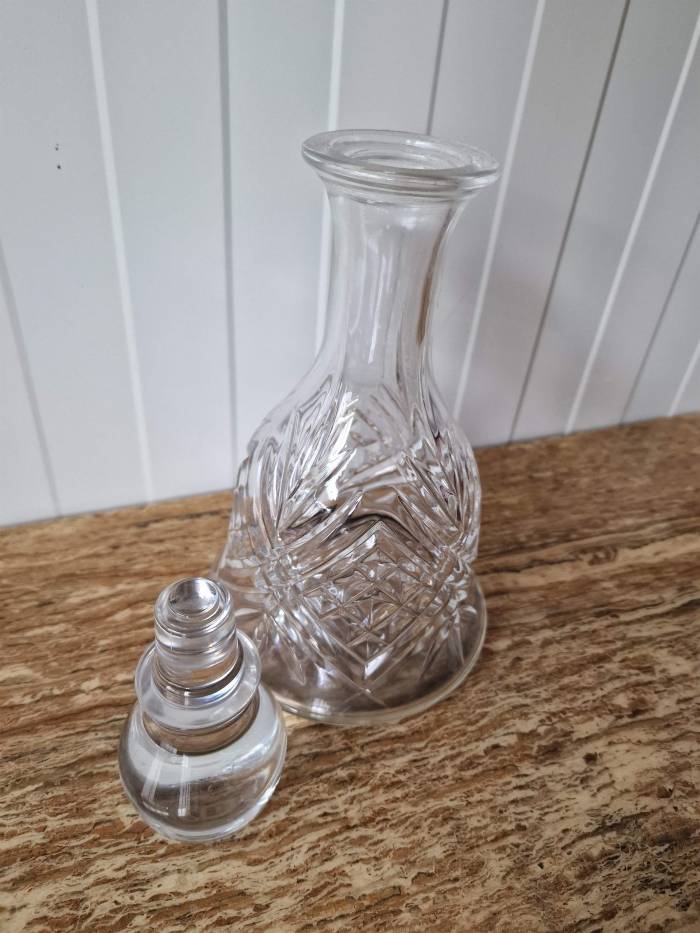 Elegant crystal decanter 