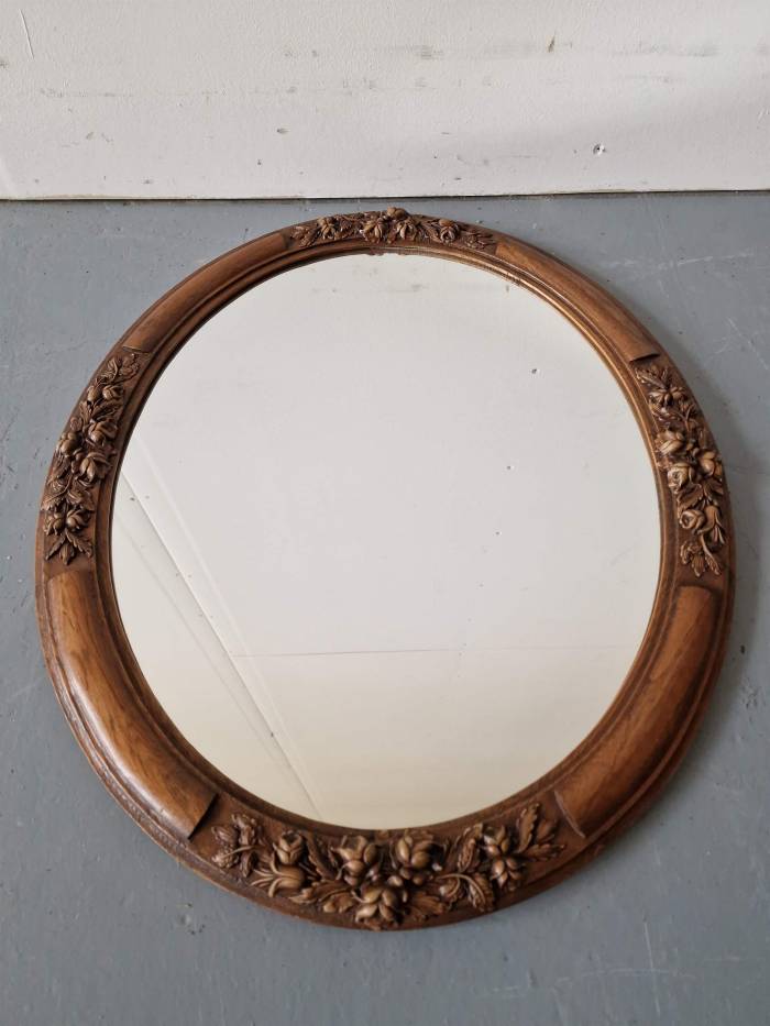 Oval mirror