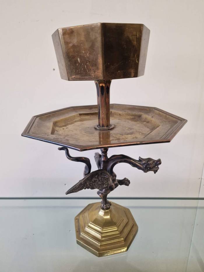 Plat de service en bronze ancien 