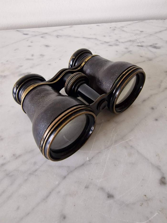 Theater binoculars