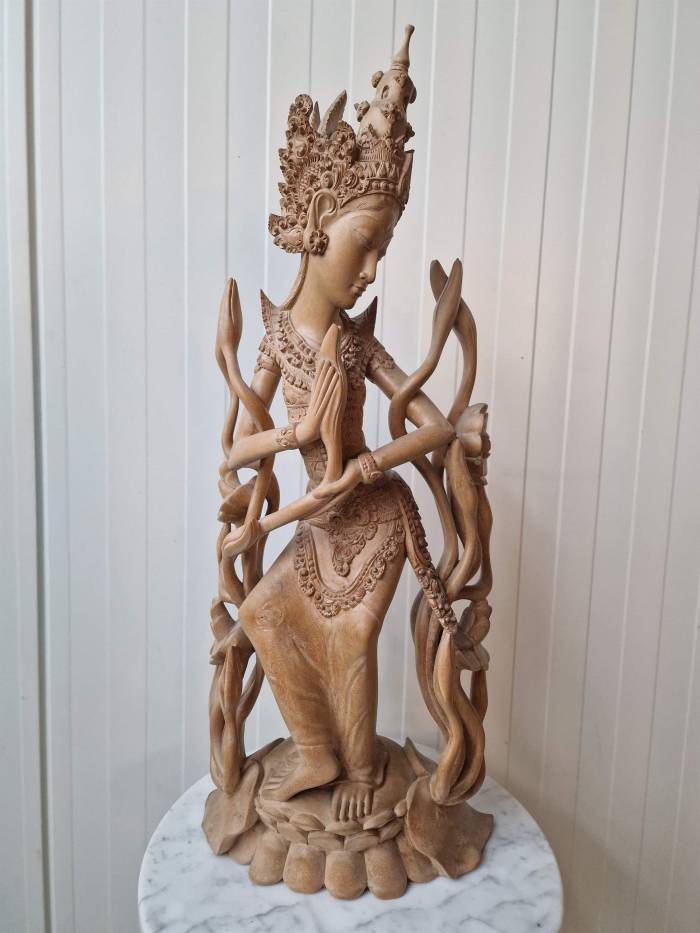 Figure of the Hindu deity Devi Sri