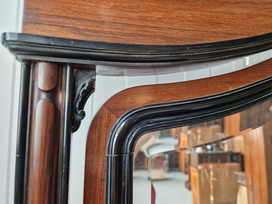 Chest of drawers with mirror