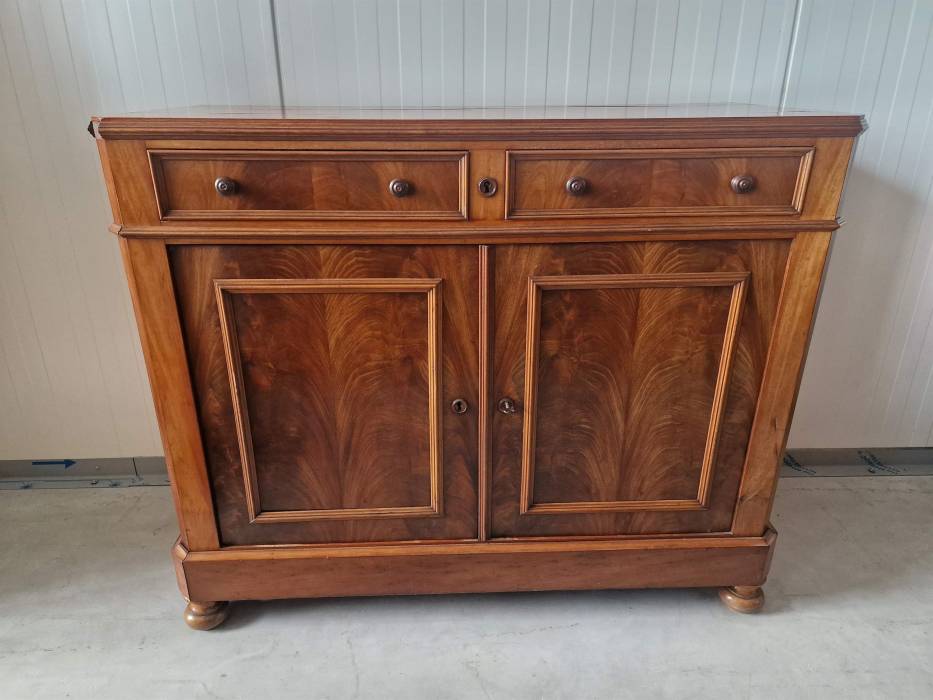 Biedermeier-style cabinet