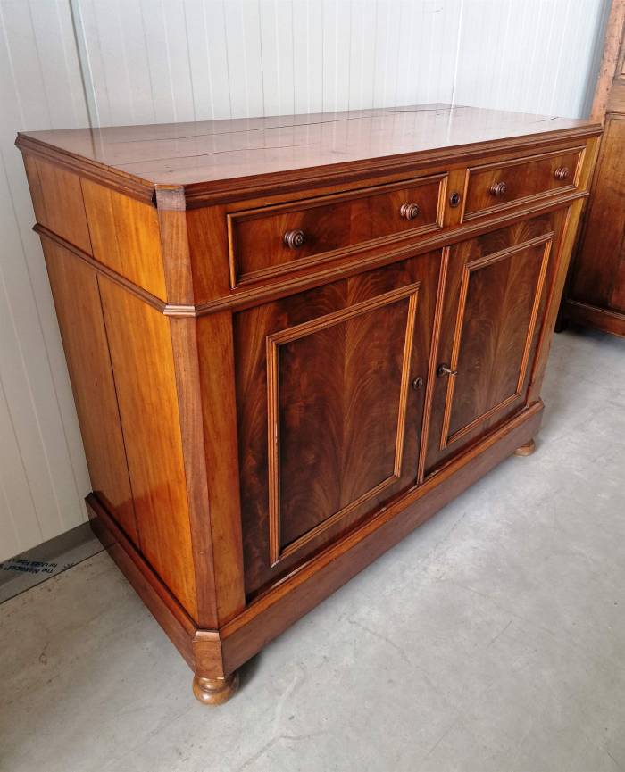Biedermeier-style cabinet
