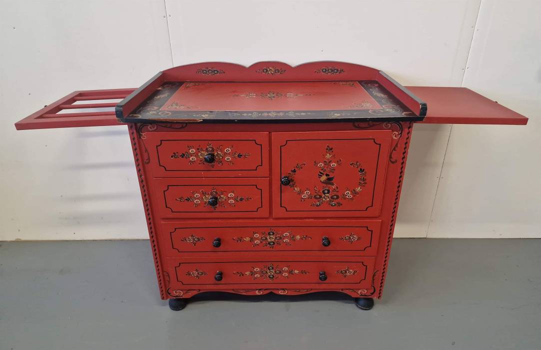 Chest of drawers - cabinet